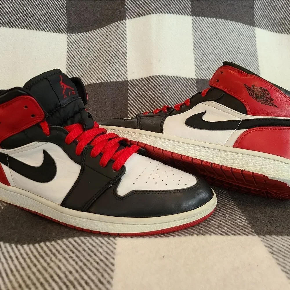 Jordan 1 Old Love